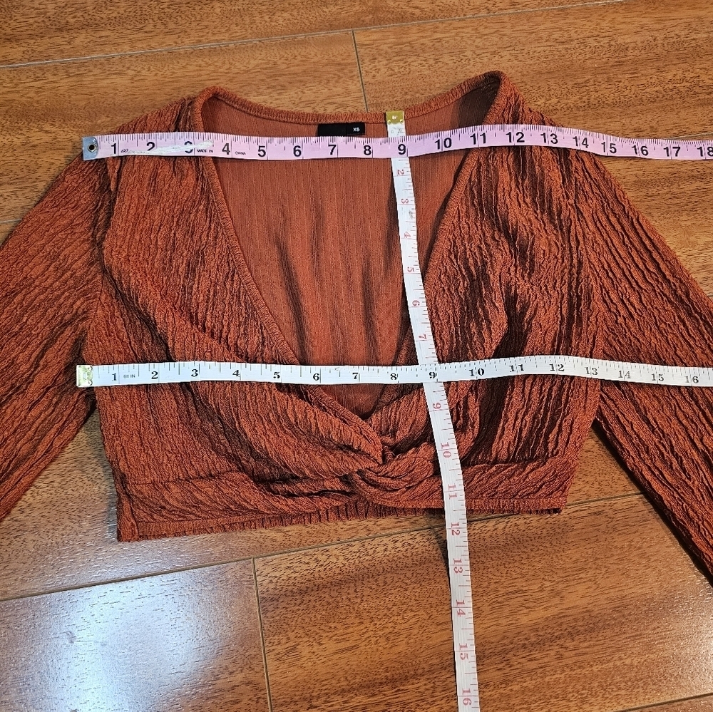 Womens Cropped Top w/ Midi Skirt Rust Burnt Orange Size XS Crinkled Material - Picture 9 of 13